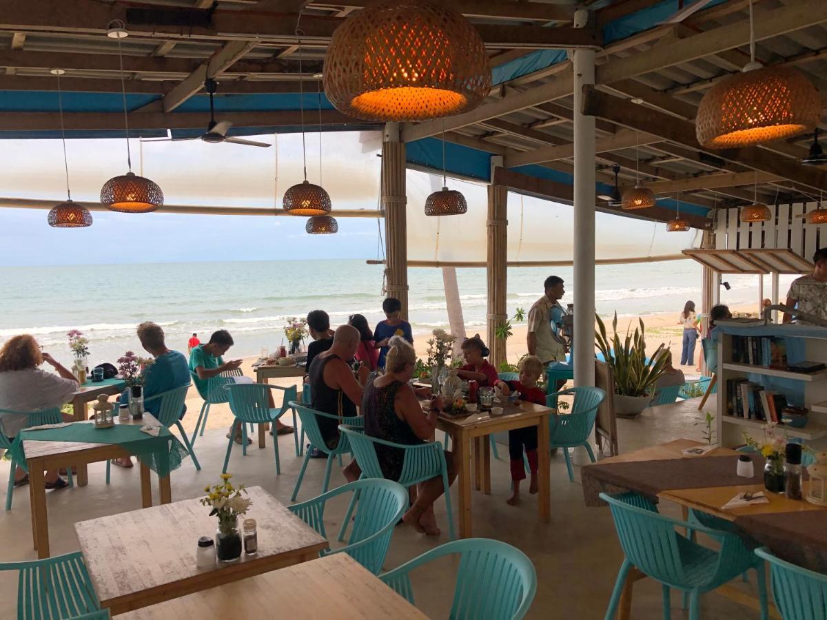 Le Petit Saint Tropez Hotel Khanom Luaran gambar