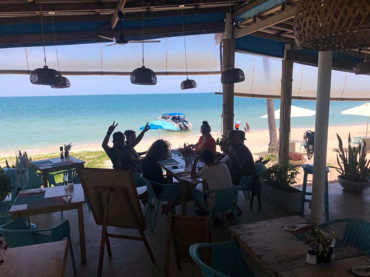 Le Petit Saint Tropez Hotel Khanom Luaran gambar