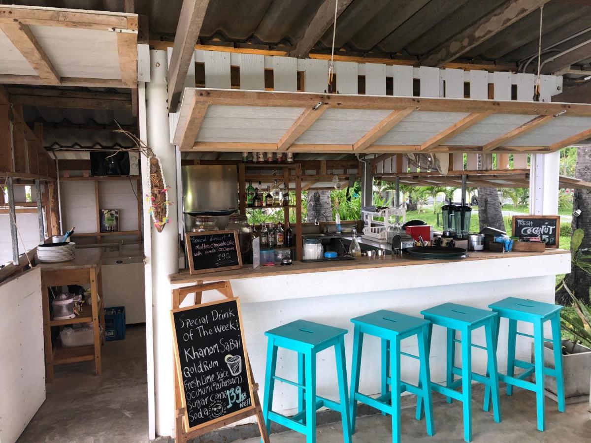 Le Petit Saint Tropez Hotel Khanom Luaran gambar