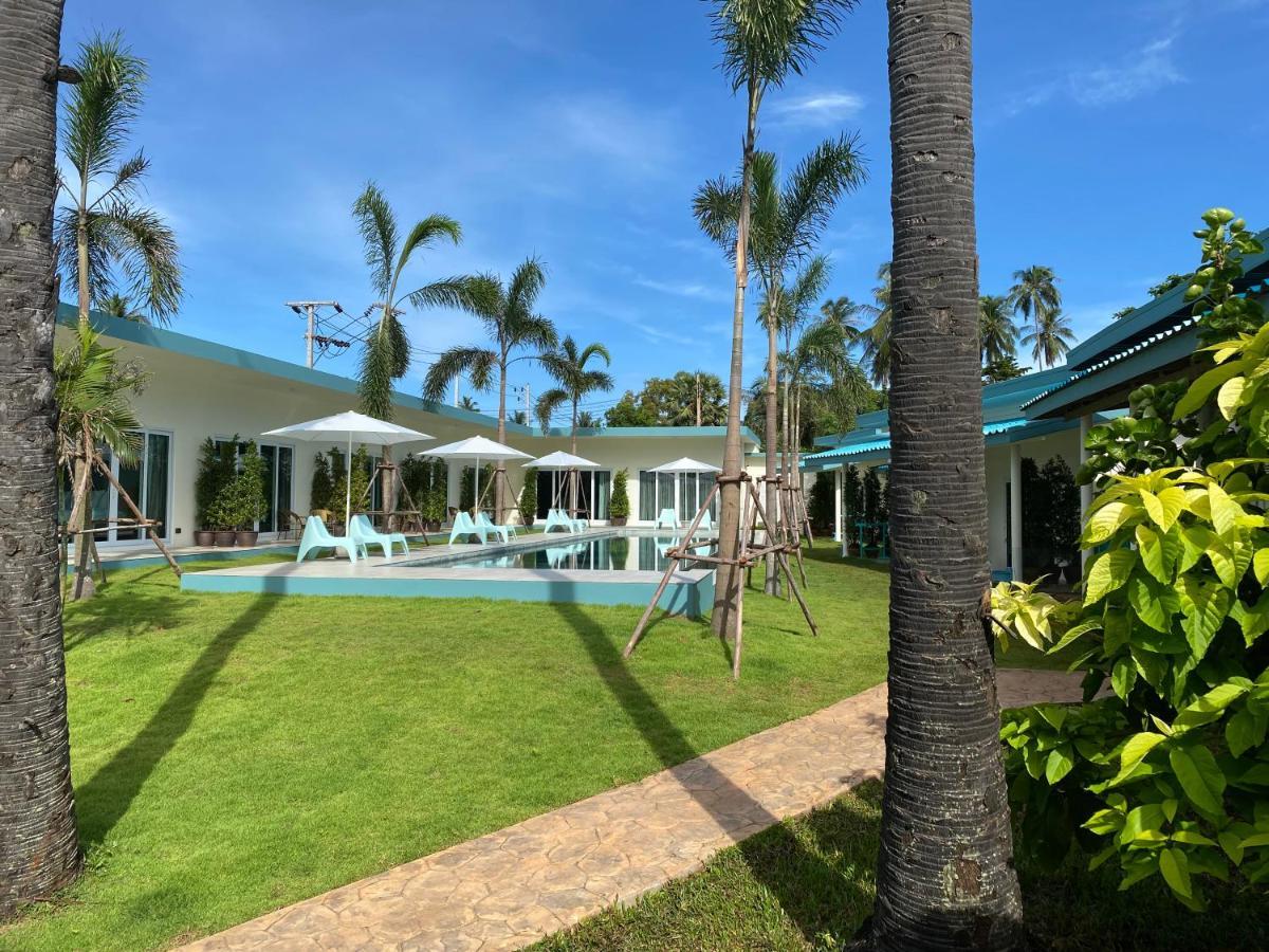 Le Petit Saint Tropez Hotel Khanom Luaran gambar