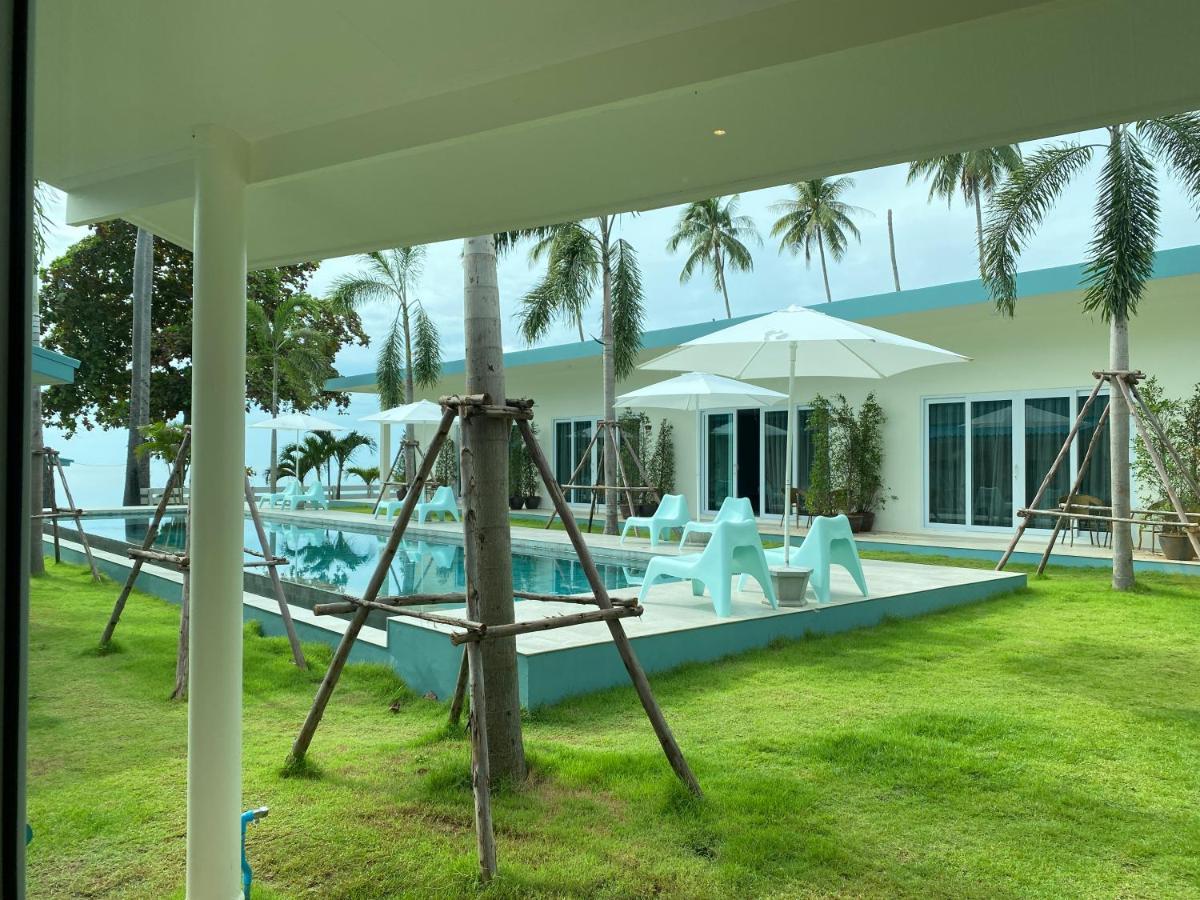 Le Petit Saint Tropez Hotel Khanom Luaran gambar