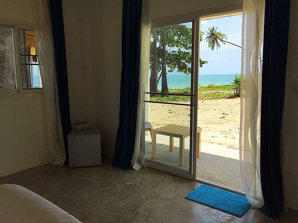 Le Petit Saint Tropez Hotel Khanom Luaran gambar